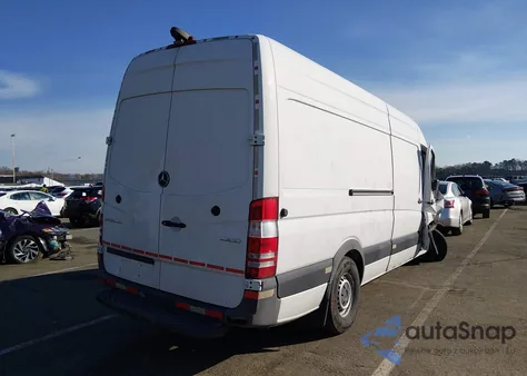 2018 Mercedes-Benz Sprinter 2500 High Roof V6 z USA, uszkodzony, nr VIN WD3PE8CD0JP600193